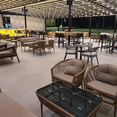 Amber Hotel Albania Spille Eksteriør billede