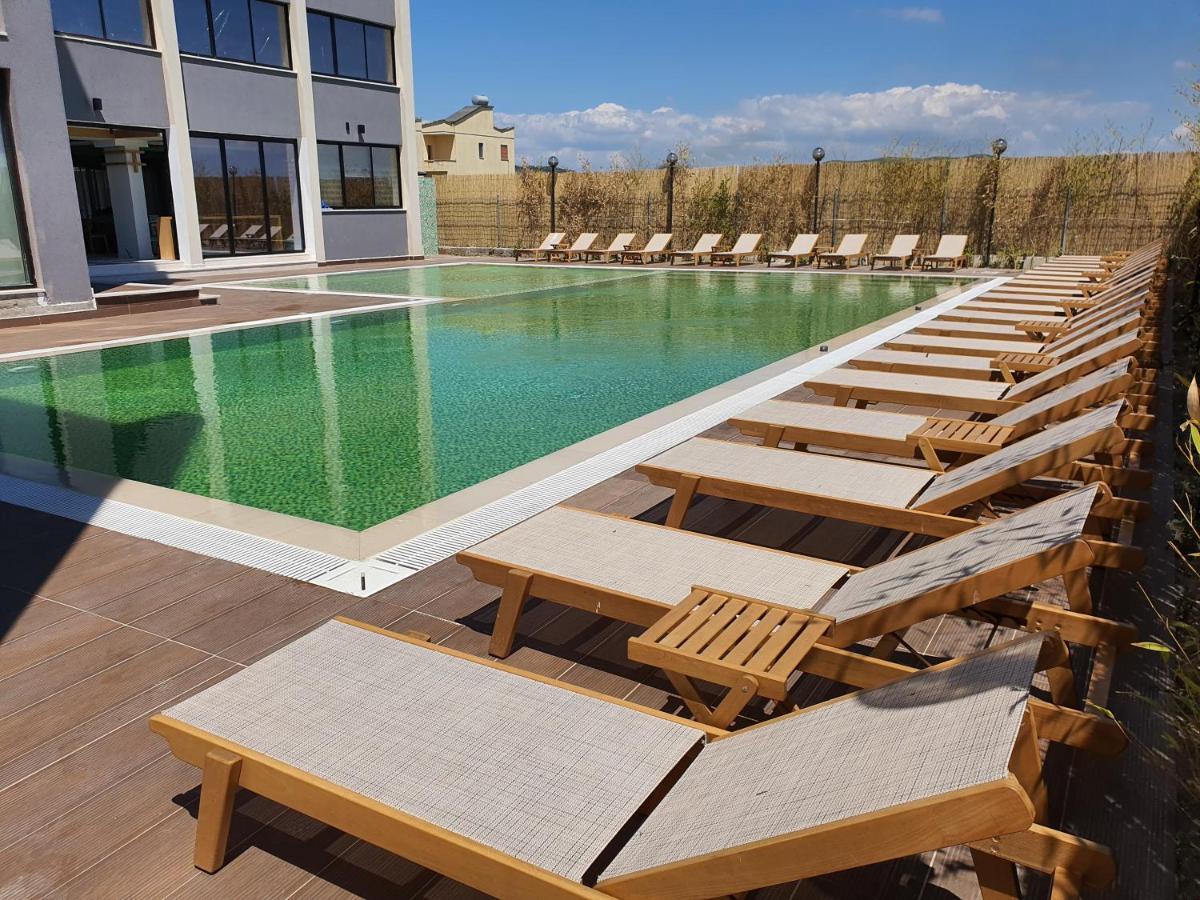 Amber Hotel Albania Spille Eksteriør billede