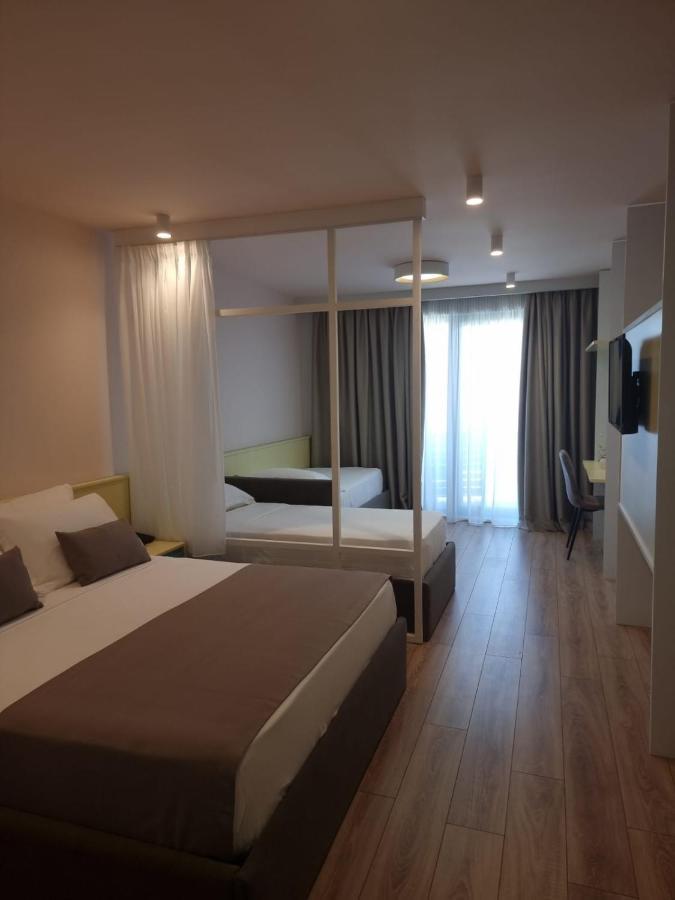 Amber Hotel Albania Spille Eksteriør billede