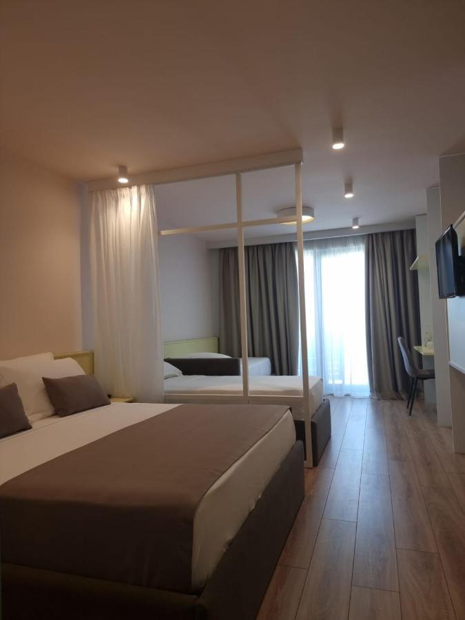Amber Hotel Albania Spille Eksteriør billede