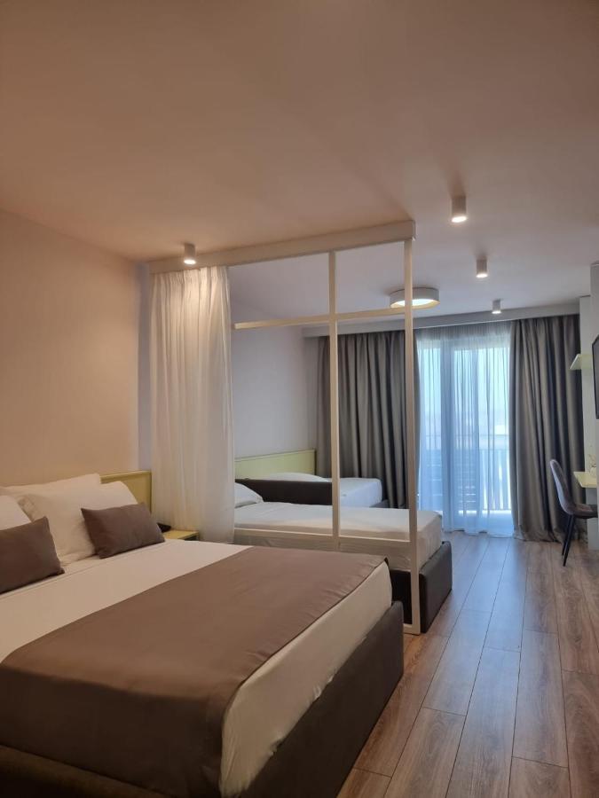 Amber Hotel Albania Spille Eksteriør billede