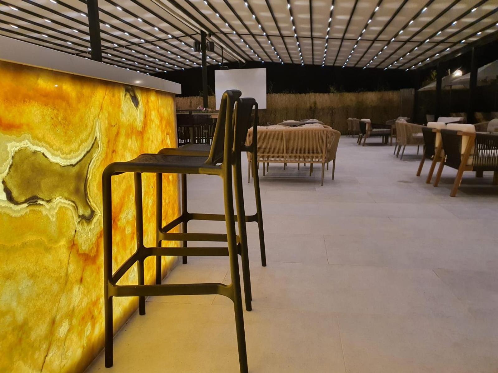 Amber Hotel Albania Spille Eksteriør billede
